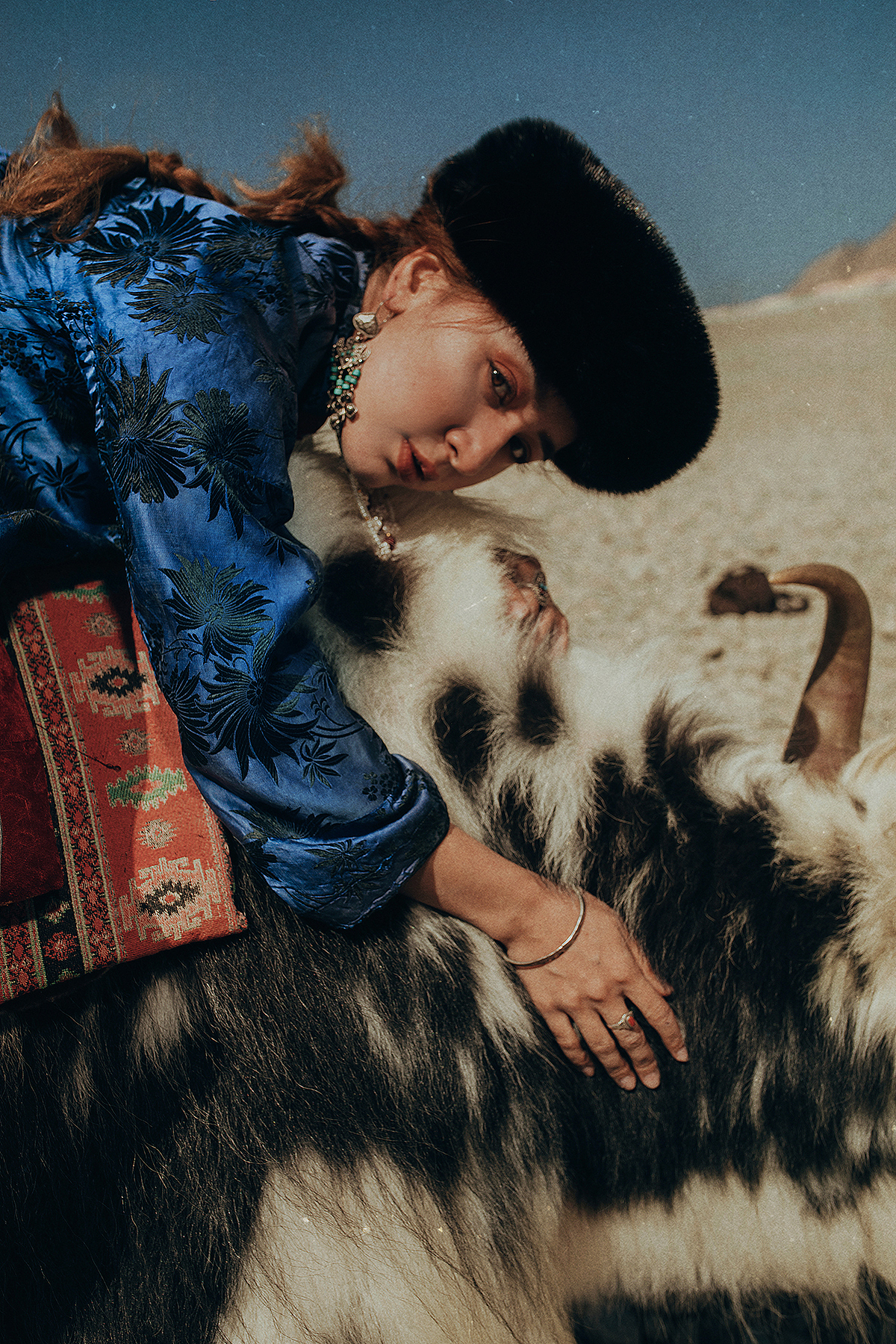 「Bayawan 戈壁」（图ZMjQyMTYxMjMy） - 人像摄影 - 站酷设计师小麦skin原创素材 - 站酷ZCOOL