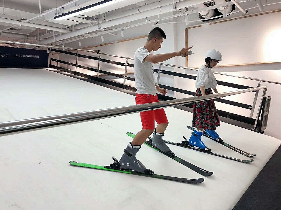 室内滑雪设备gcool极酷室内模拟滑雪训练机