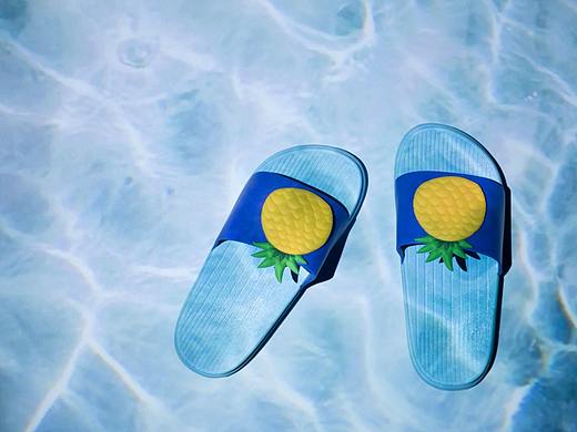 拖鞋产品静物摄影