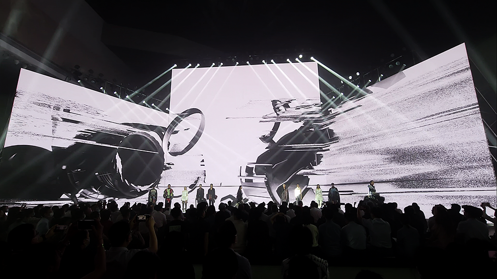 青艺周·现在史·可能世界(一)｜“视域”服装秀舞美（图ZMjcwNTA3MjY4） - 舞台美术 - 站酷设计师04LAB原创素材 - 站酷ZCOOL