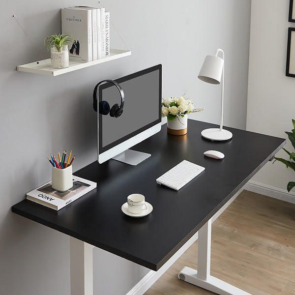 东莞家具摄影,家具拍摄,家居电脑桌现场拍摄图