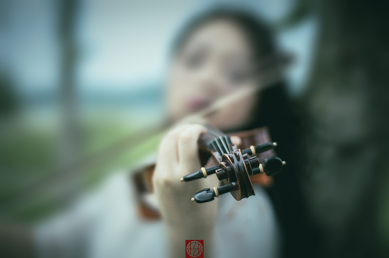 小提琴手（图ZMzQzNzA4MTI=） - 人像摄影 - 站酷设计师Tt的图原创素材 - 站酷ZCOOL
