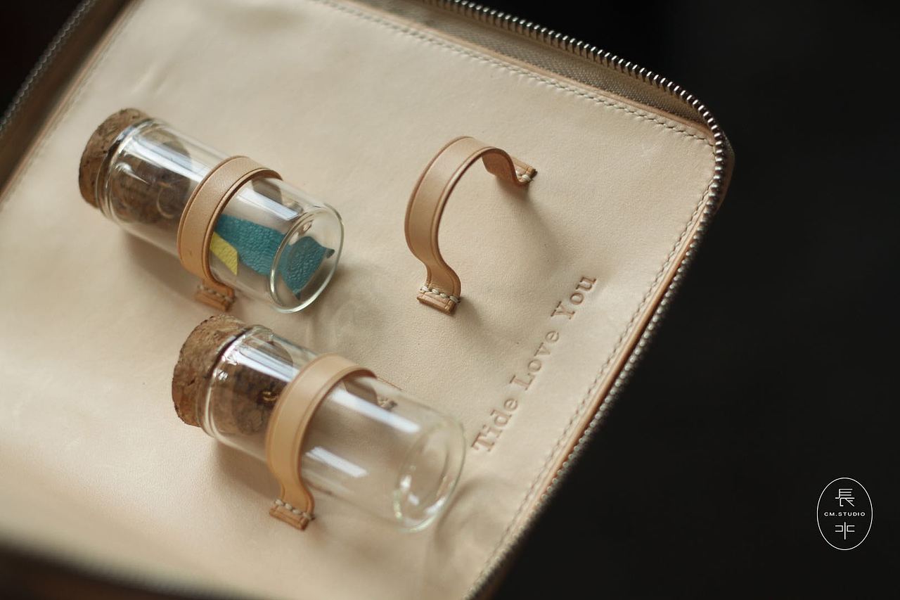 手工皮具 皮雕 布朗熊 首饰包 手拿包