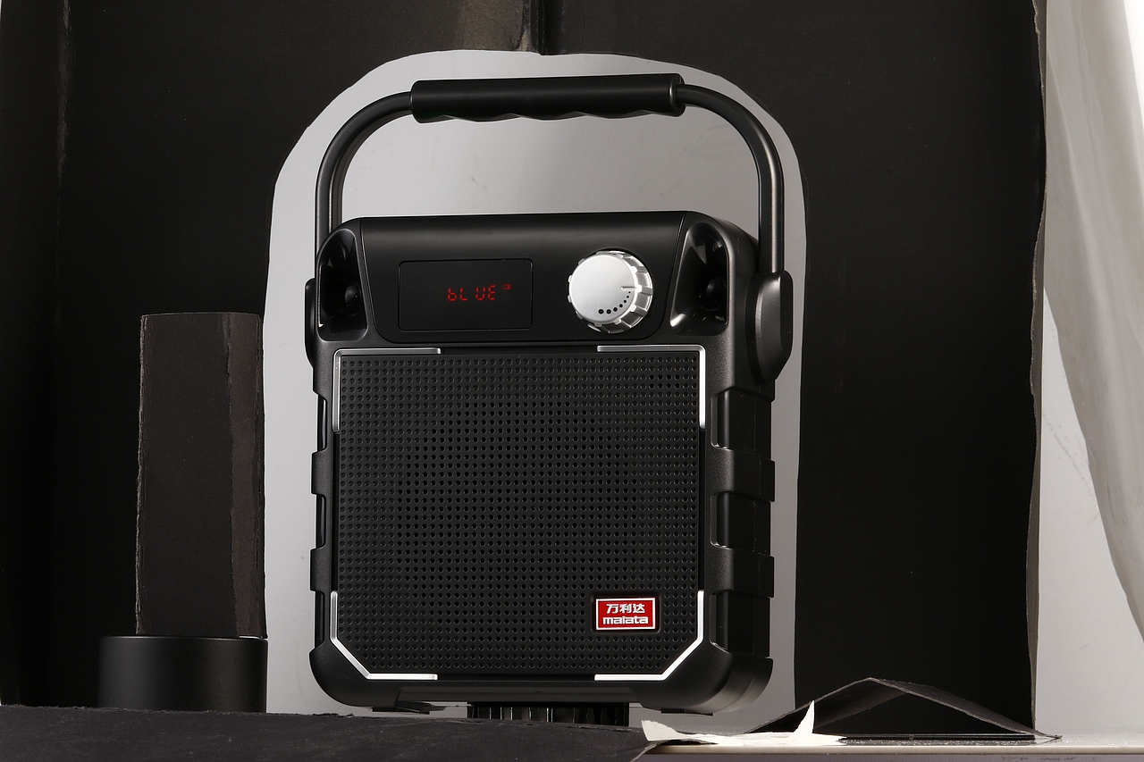 便携式音响拍摄原图