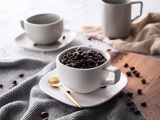 当咖啡豆遇上咖啡杯