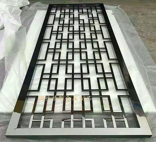 脱俗不凡的黑钛金不锈钢镂空花格屏风（图ZMTcwNjAzNTgw） - 建筑设计 - 站酷设计师锢雅18566019743原创素材 - 站酷ZCOOL