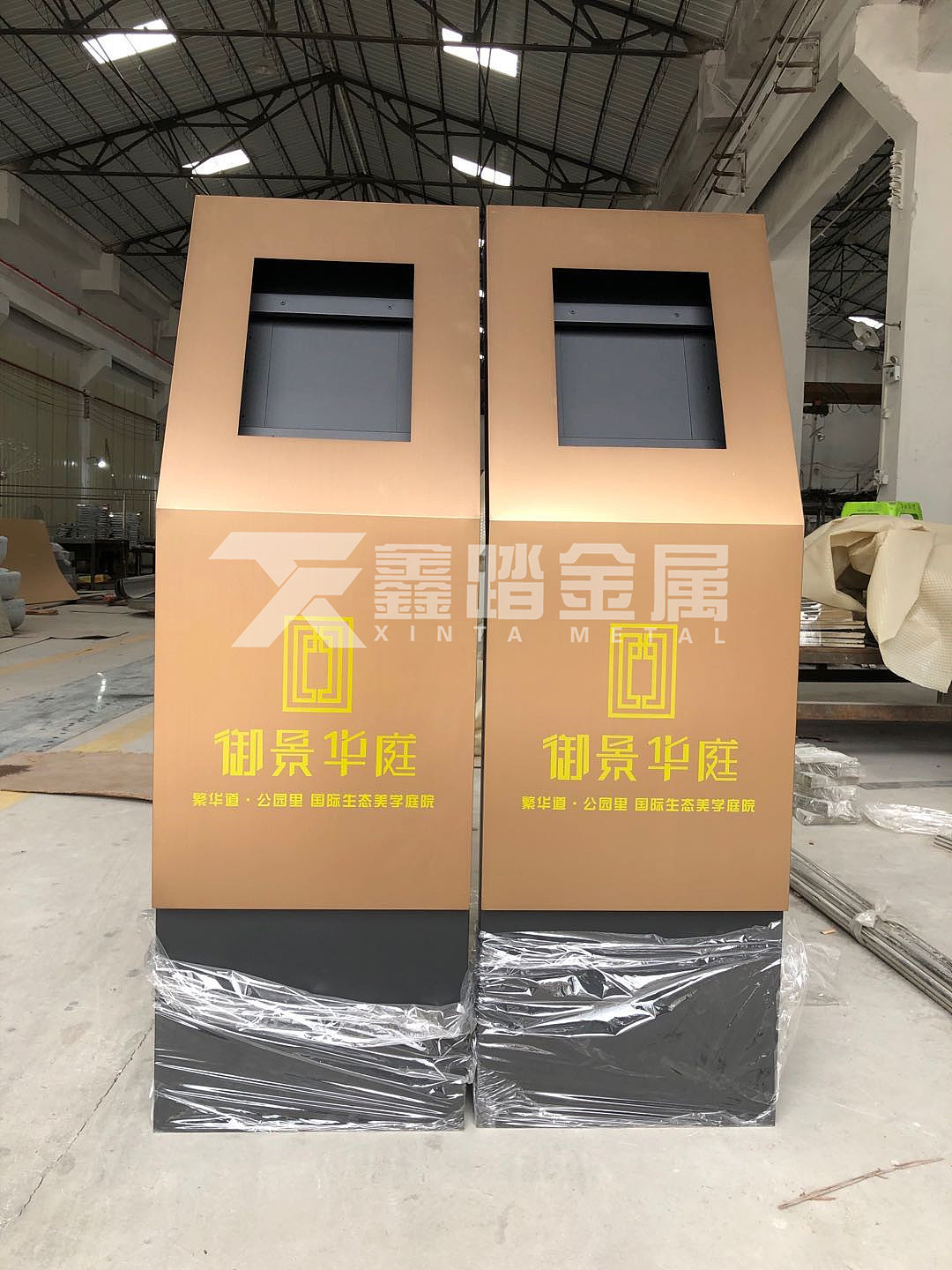 小区双色不锈钢门口机立柱拉丝玫瑰金不锈钢门口机立柱