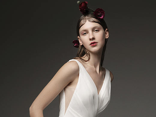 时尚婚纱来一组~~