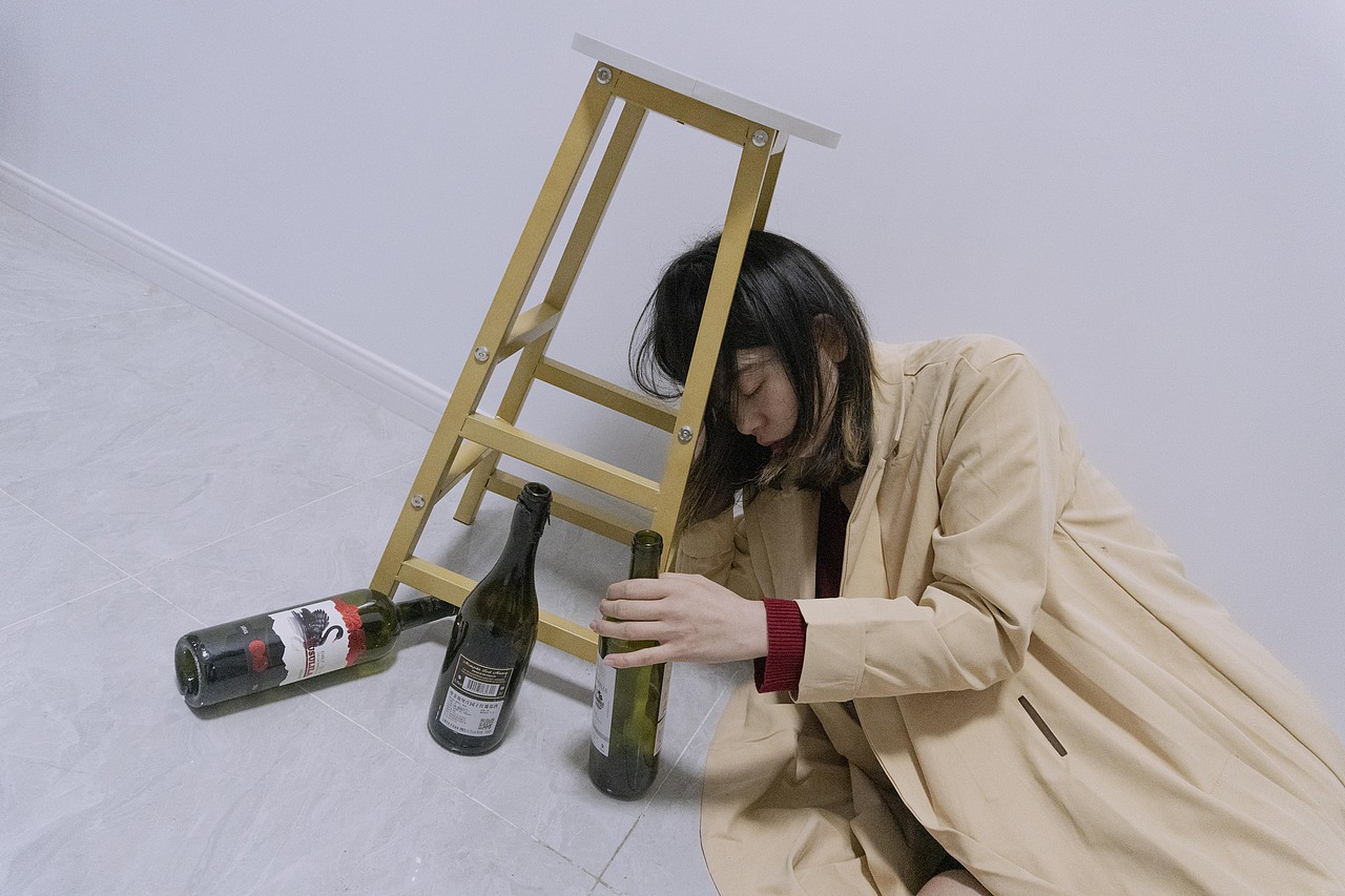 一只酗酒的树袋熊