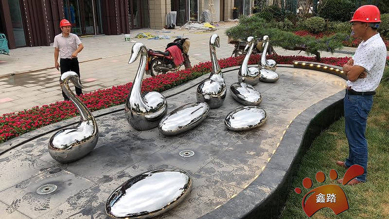 景观水池不锈钢艺术雕塑户外软装简约设计