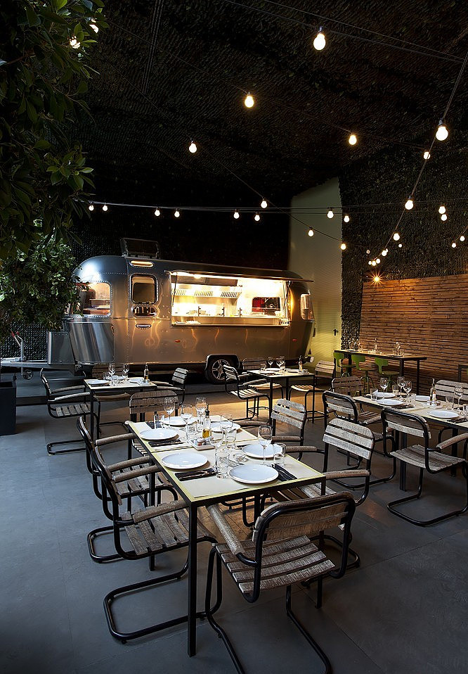 成都西餐厅设计-城市花园餐厅设计