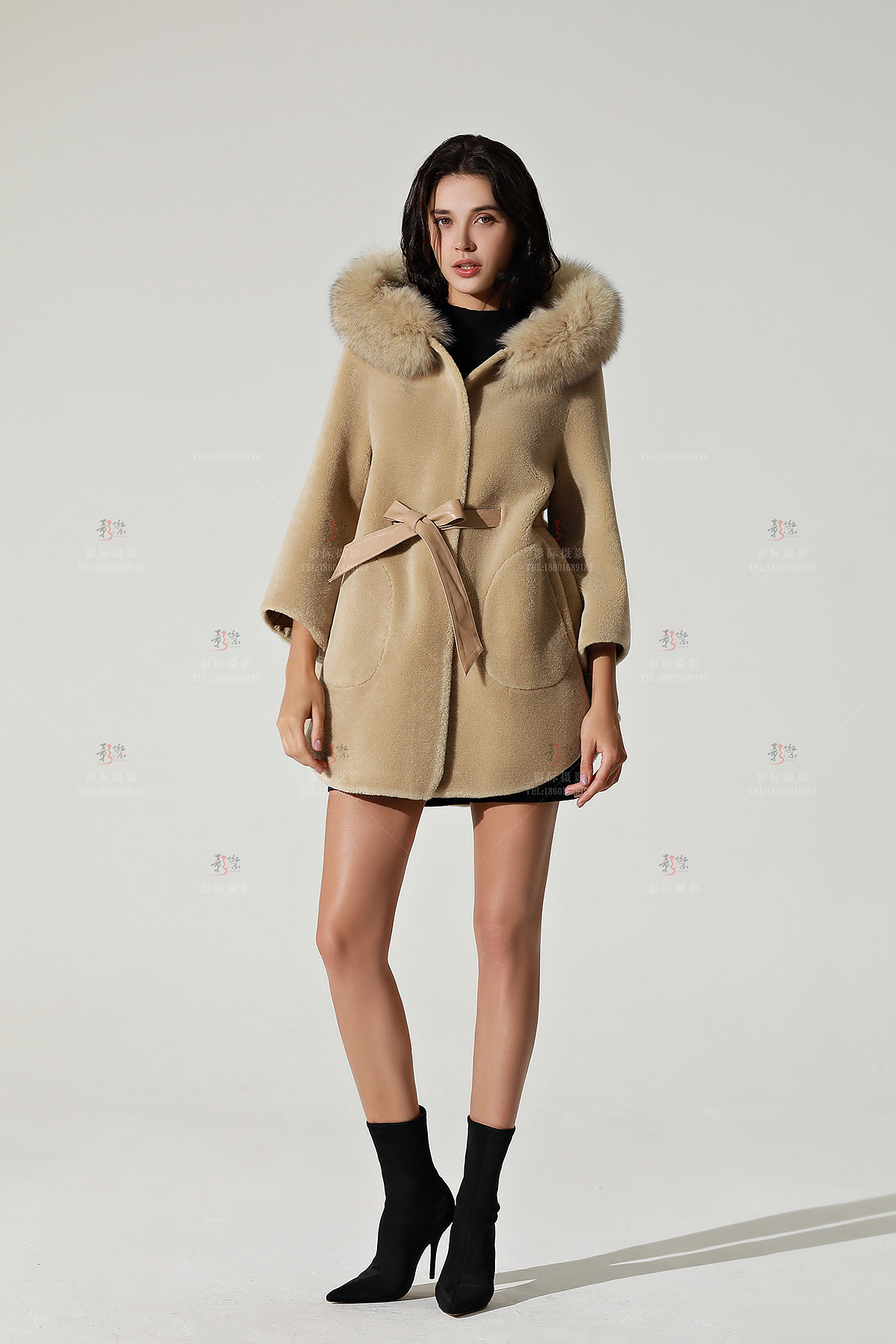服装模特拍摄 女装外模 毛呢大衣服装网店上新图片网拍