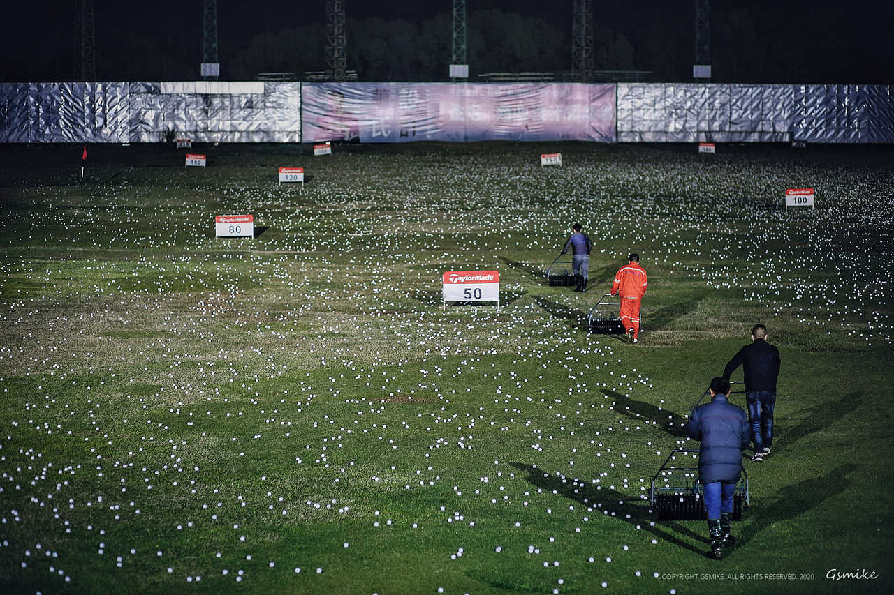 头屑去无踪,草坪更出众
<br>