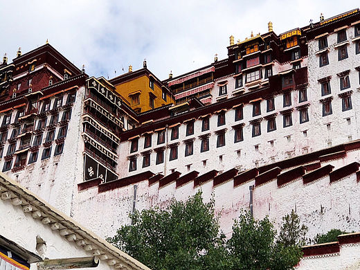 布达拉宫一角