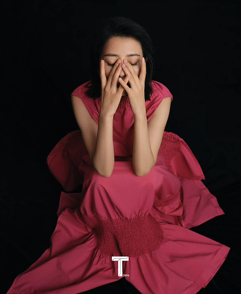 《T 锦绣》—— 高圆圆 12月刊（图ZMzI1NzcxOTY0） - 修图/后期 - 站酷设计师修图师王文强原创素材 - 站酷ZCOOL