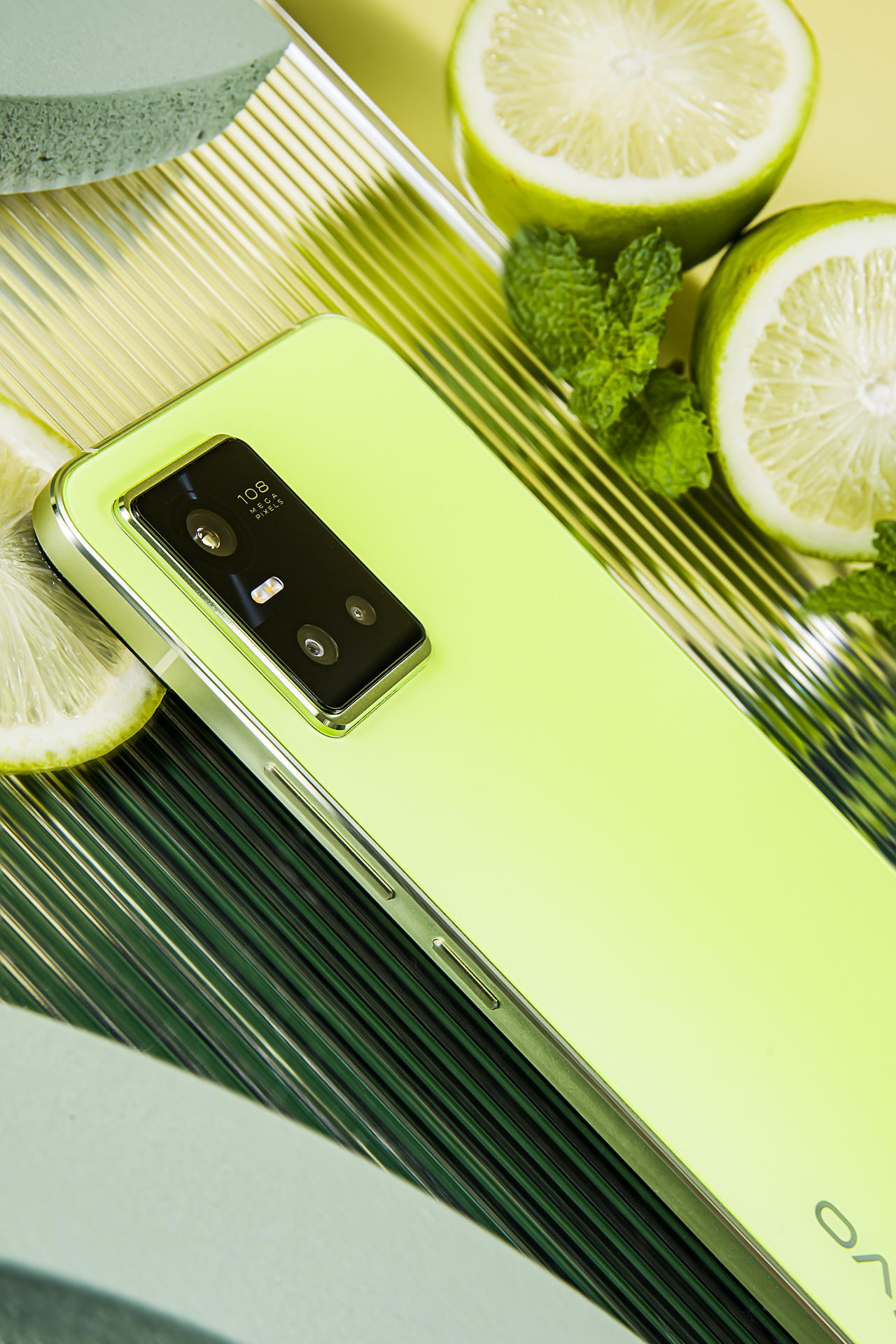 vivo s10 pro青柠色拍摄|摄影|产品摄影|数懒小姐姐 - 原创作品