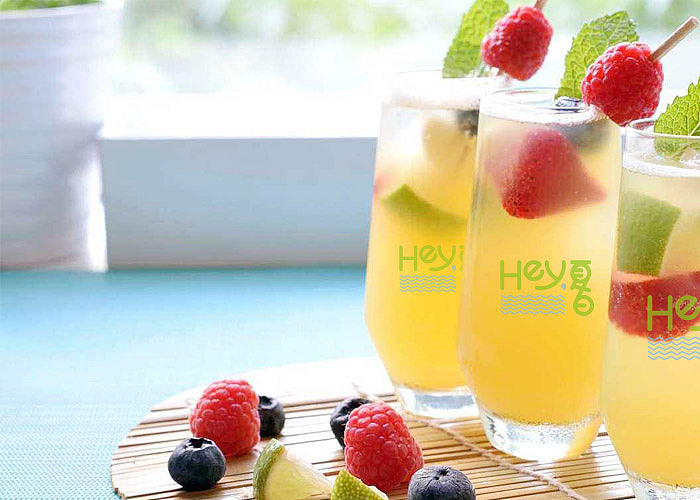 夏日清凉冷饮品牌“hey,夏日”logo设计