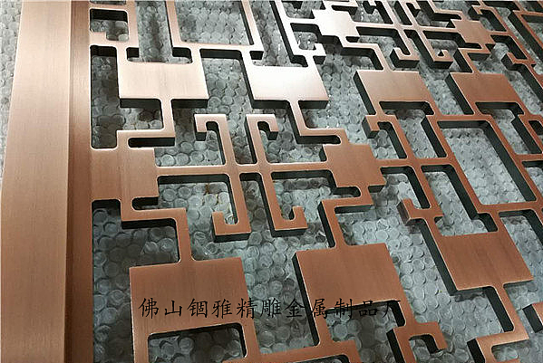 江苏 别墅铝板黄铜板镂空拉丝钛金雕刻屏风