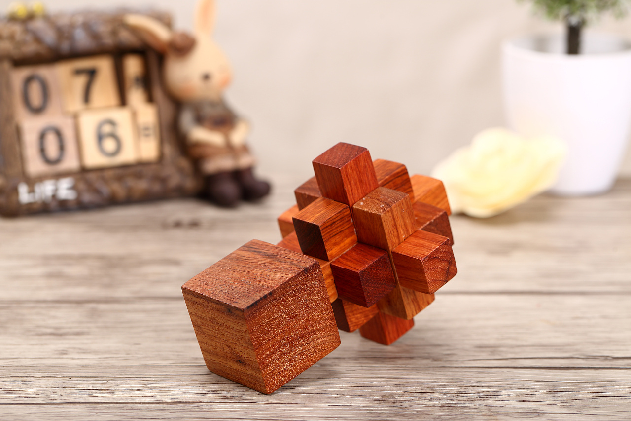 匠艺丨菠萝鲁班锁