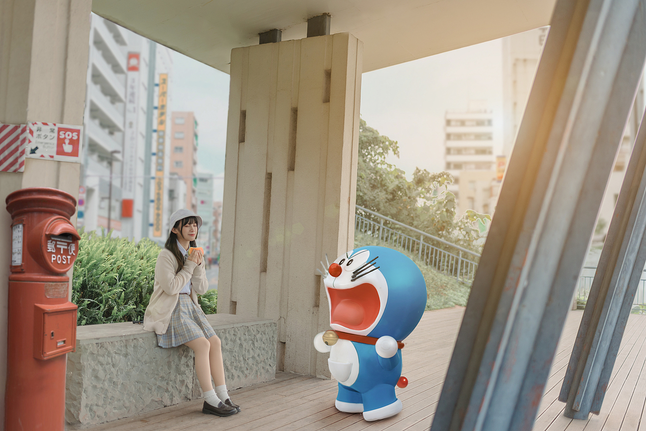 小沫和哆啦A梦的日常（图ZMTQwOTI0NDY4） - 人像摄影 - 站酷设计师黄仔爱玩喵喵酱原创素材 - 站酷ZCOOL