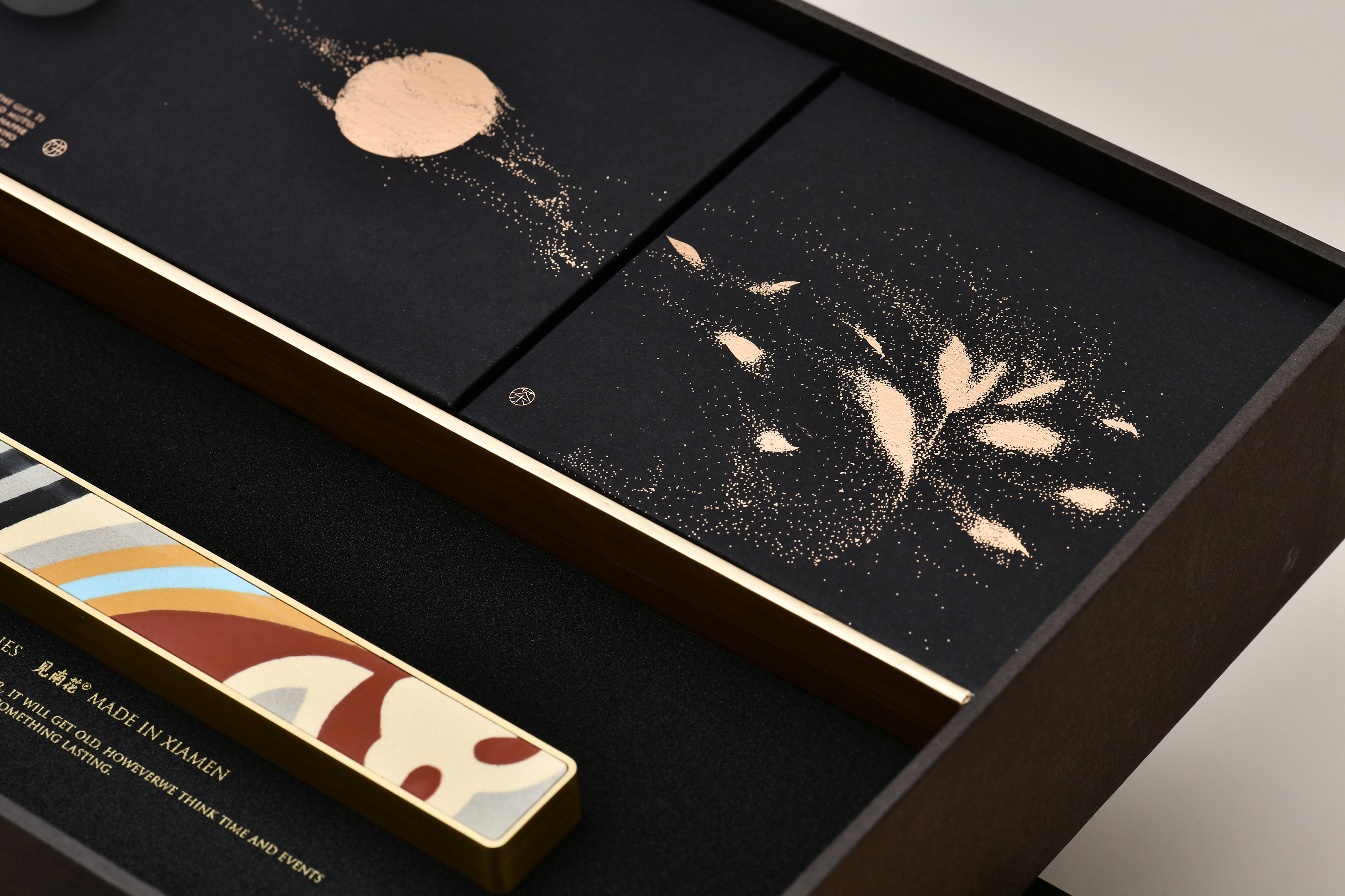 xue works | 见南花-镇尺-中秋礼盒