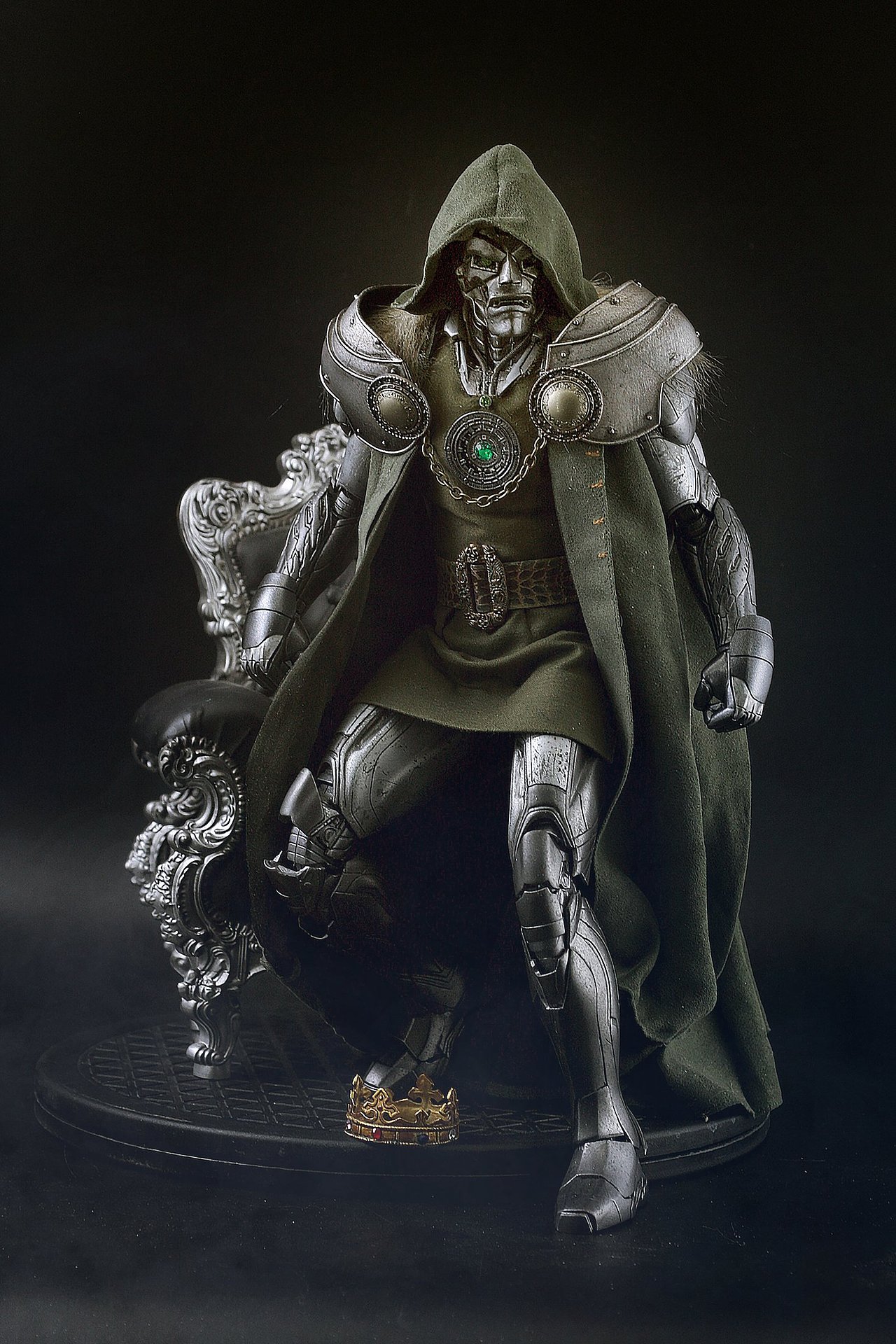 眉间白火的臆造自d之钢铁杜姆博士