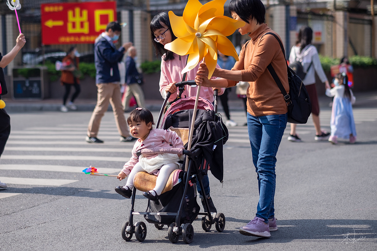 花市街拍 - 年味『续』（图ZMTk0NjkxMzM2） - 人文/纪实摄影 - 站酷设计师李翔DennisLee原创素材 - 站酷ZCOOL