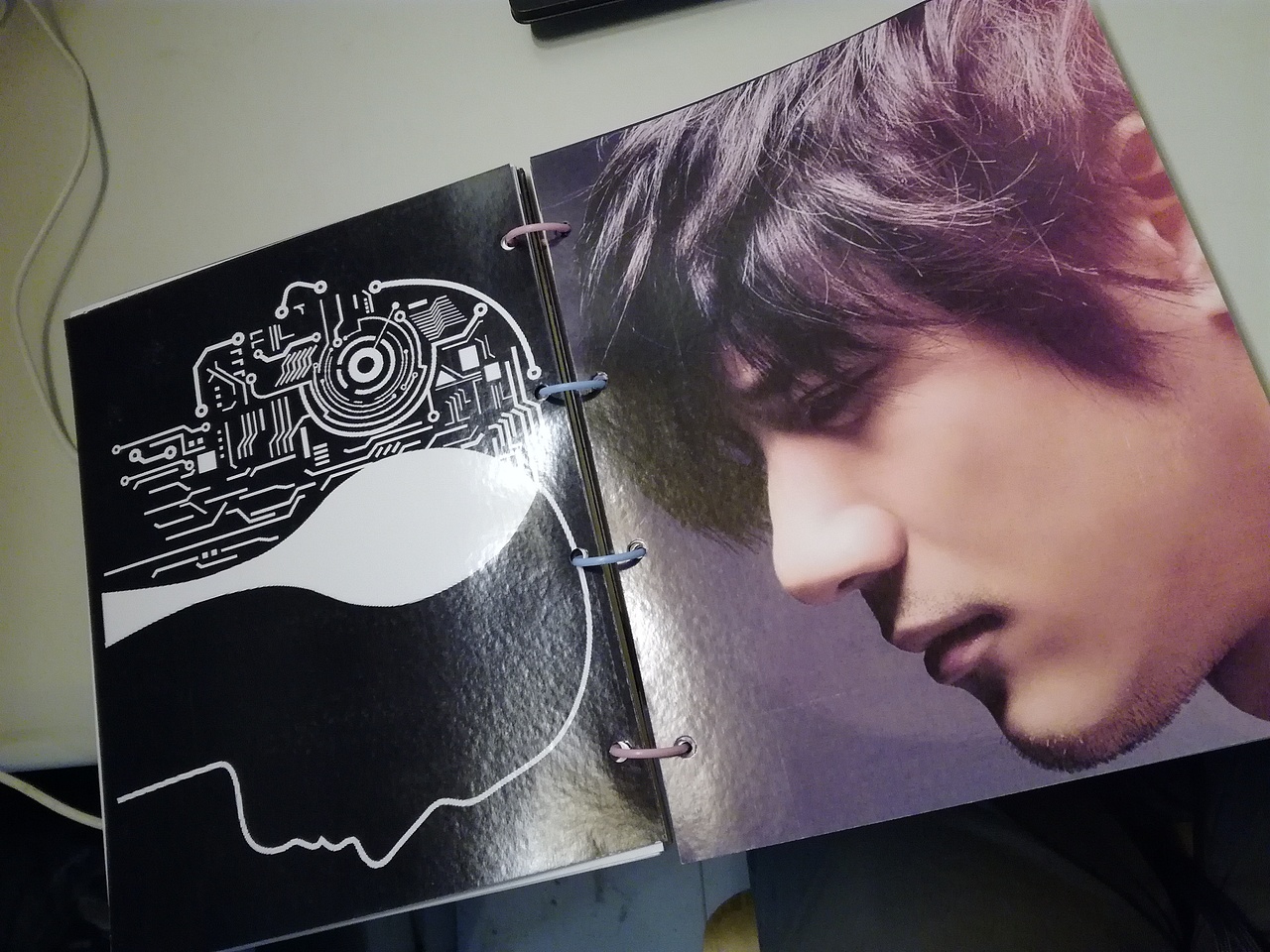 王力宏音乐书籍设计（图ZMTAzNTk0ODMy） - 书籍/画册 - 站酷设计师灵乐就原创素材 - 站酷ZCOOL