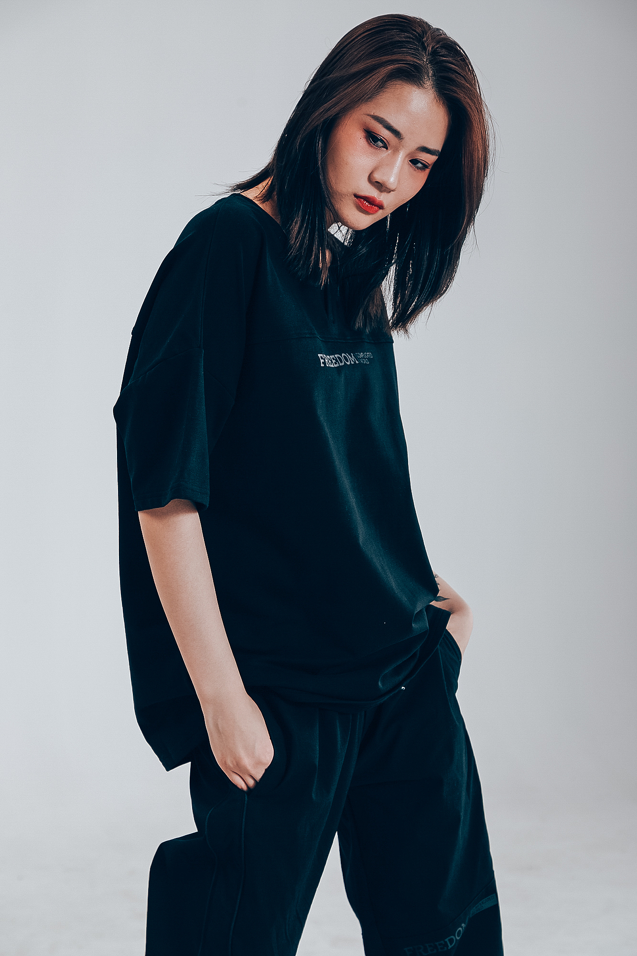 STRETAG黑色夏季短袖百搭新款男女同款T恤