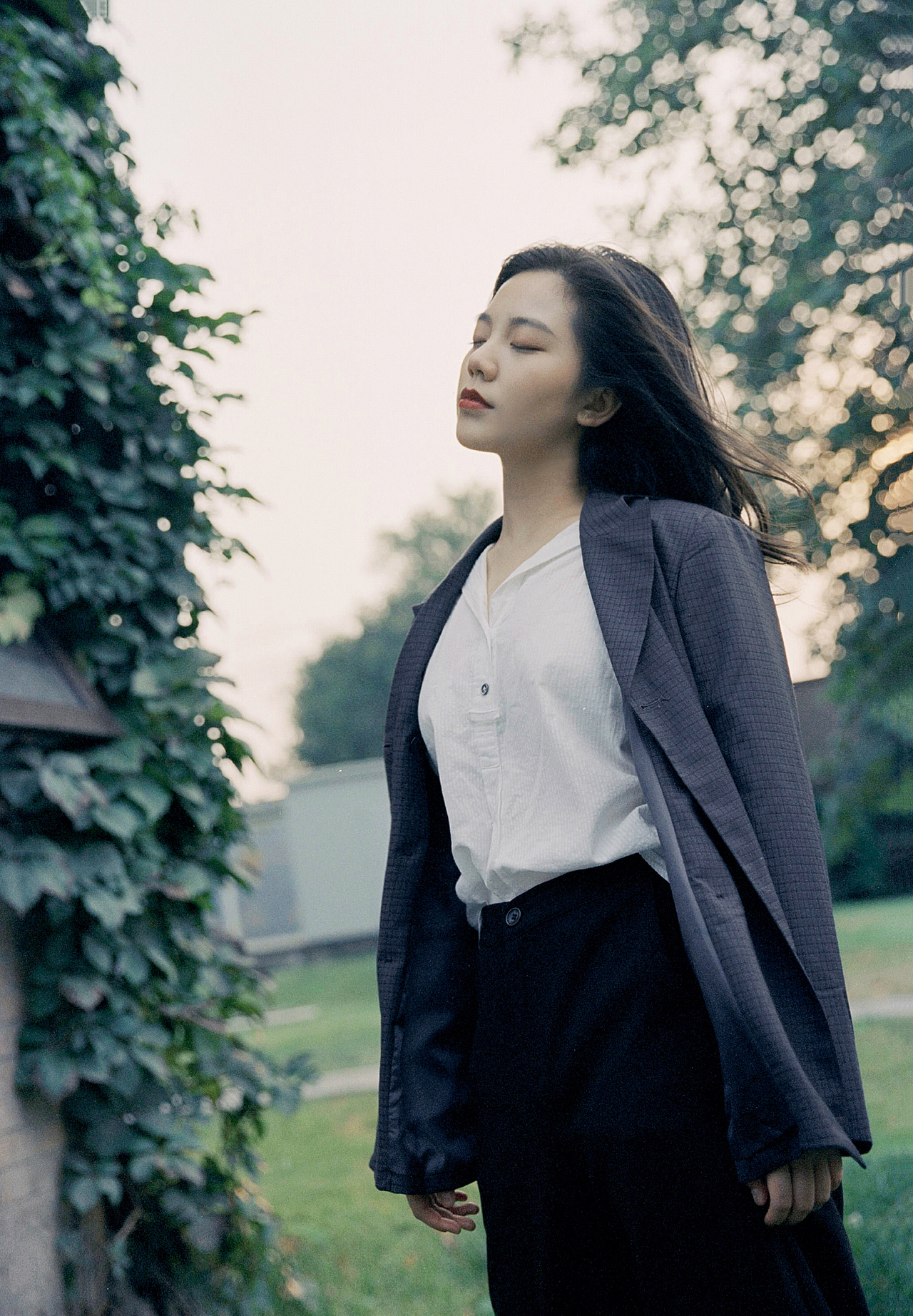 生活原本沉闷，跑起来就会有风🍃（图ZMjMxMDQ0MDAw） - 人像摄影 - 站酷设计师纪然Satan原创素材 - 站酷ZCOOL
