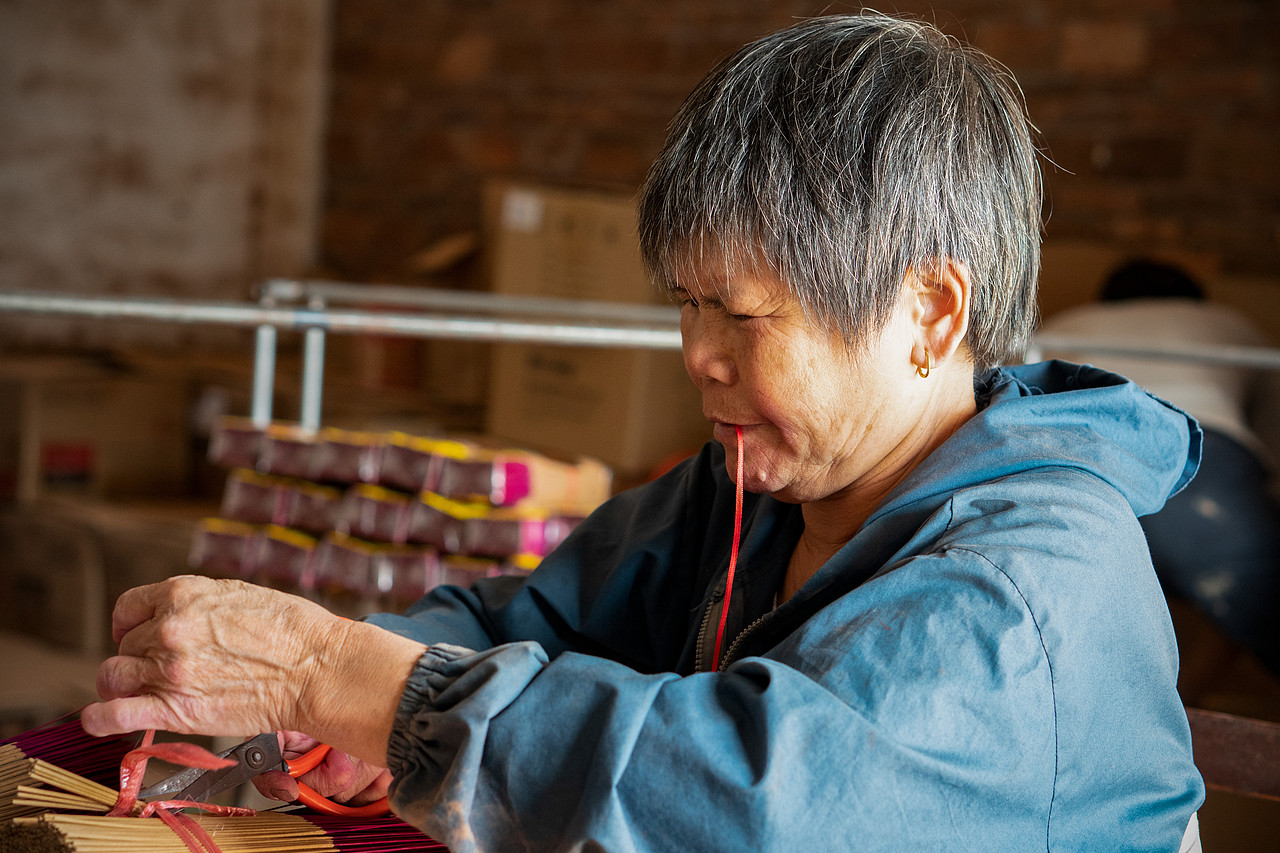 《江门小冈·手搓香》（图ZMjU0MDU1NDU2） - 人文/纪实摄影 - 站酷设计师p女士原创素材 - 站酷ZCOOL