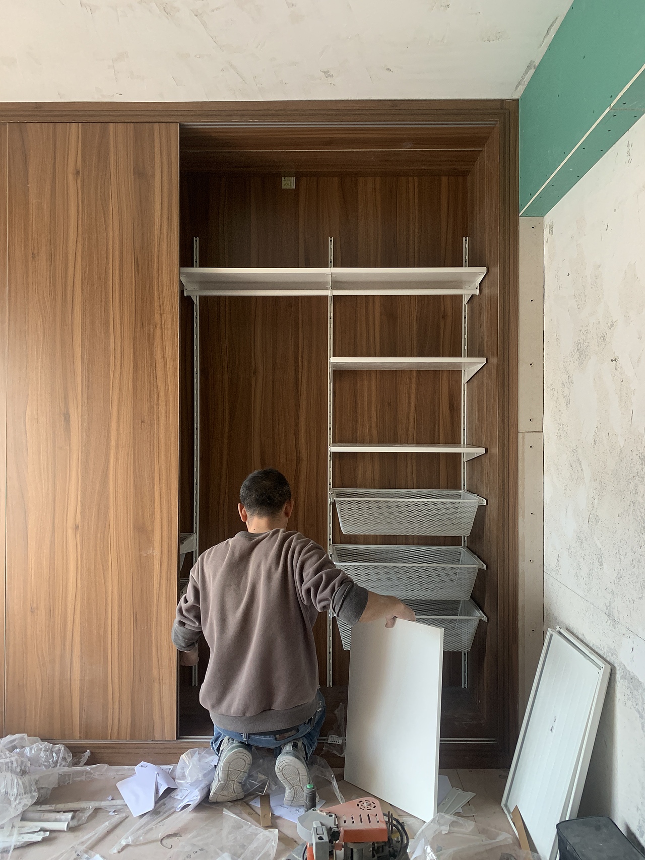 我利用飘窗,扩大了整个主卧实用空间