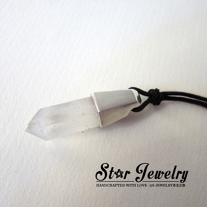 【S-jewelry】 S925 镶嵌水晶柱原石吊坠