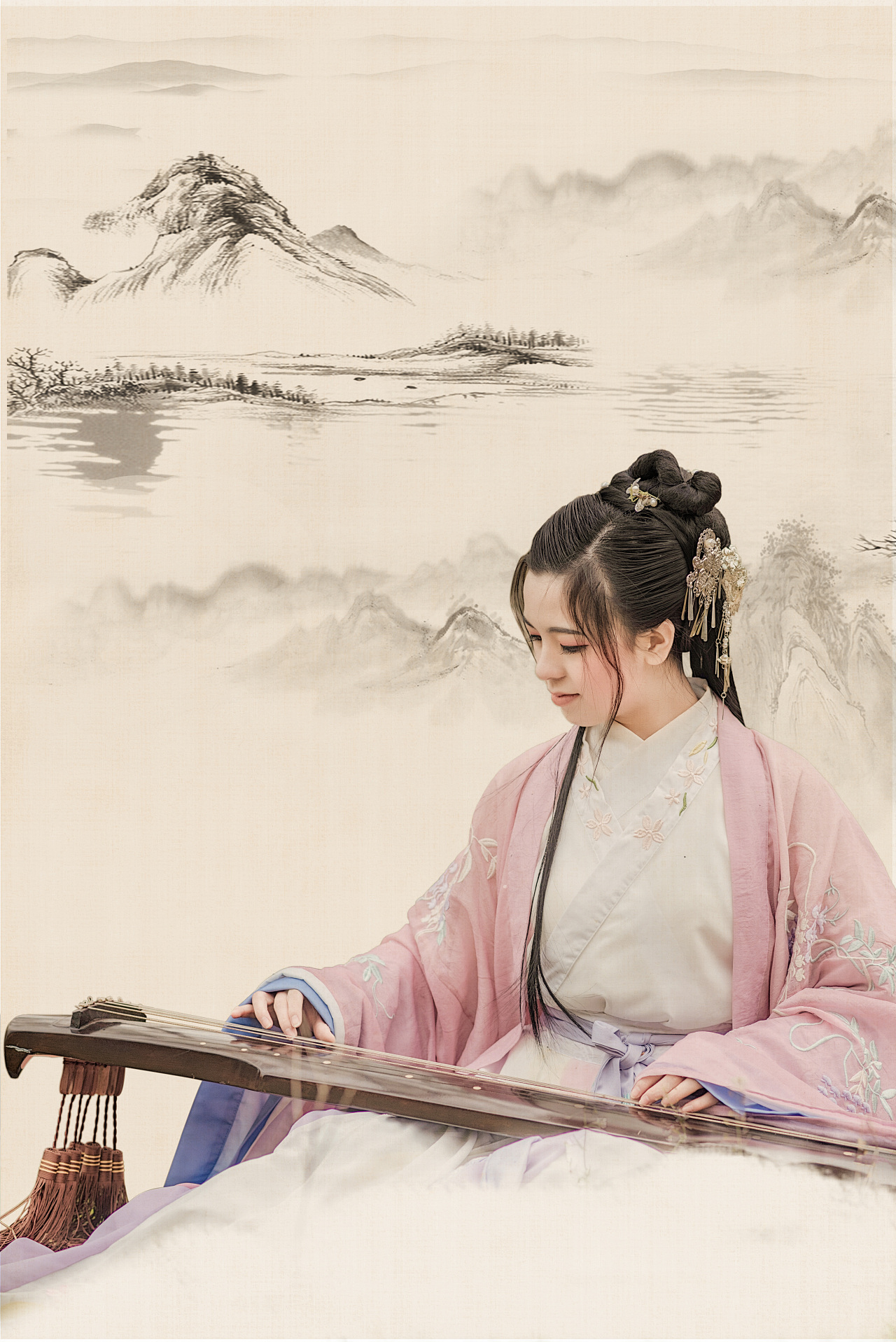 高山流水工笔画-美女弹古筝