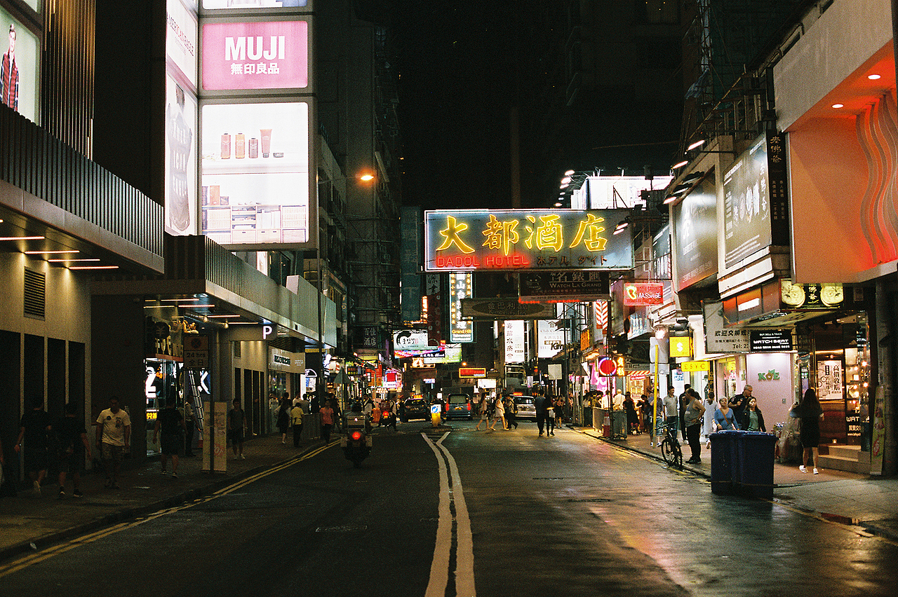 旺角卡门 菲林香港（图ZNjI3OTcyMTY=） - 风光摄影 - 站酷设计师司徒醒醒原创素材 - 站酷ZCOOL