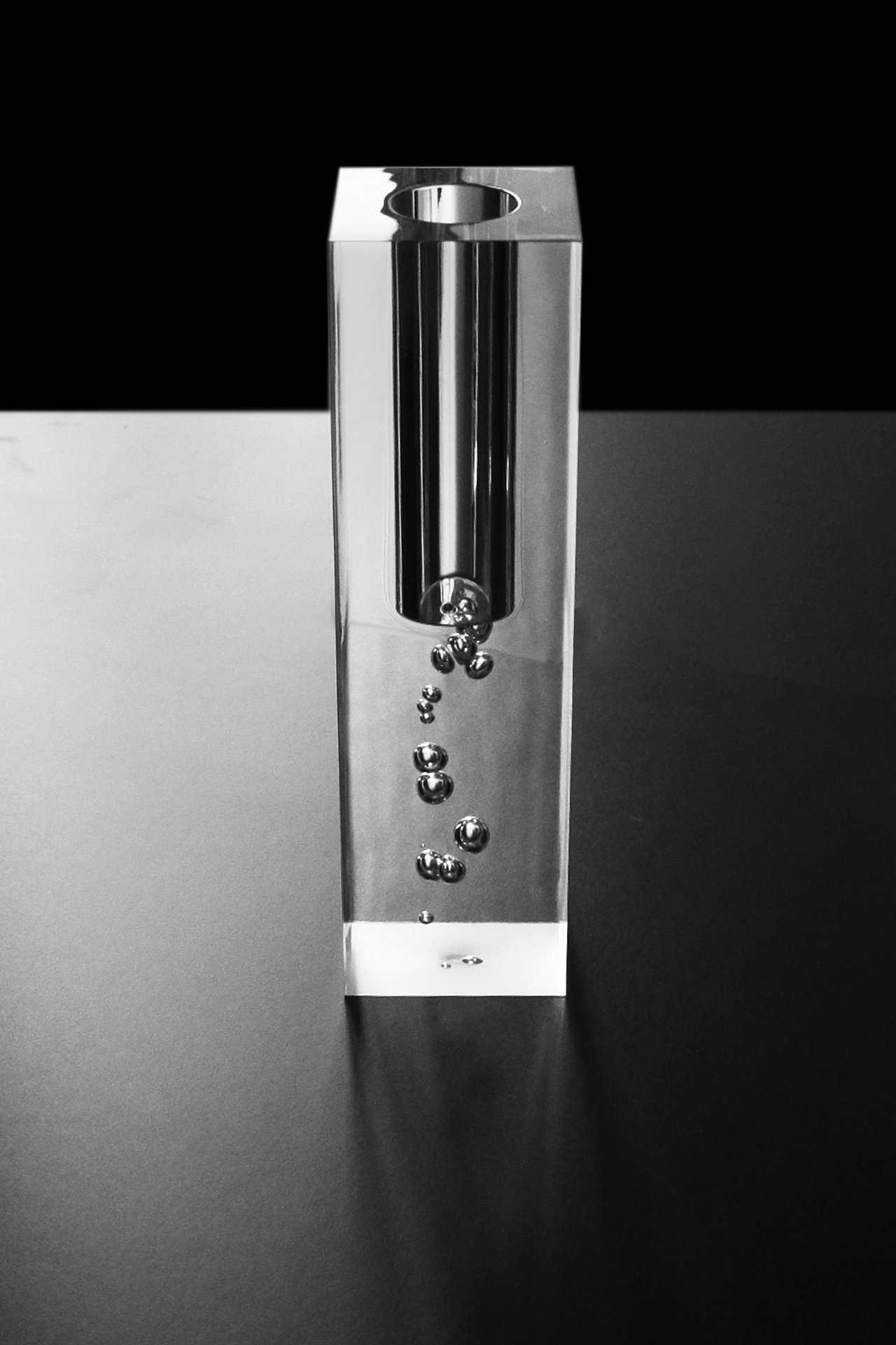 透明气泡花瓶（图ZMTUzNDIyNDg4） - 生活用品 - 站酷设计师陈法标一Design原创素材 - 站酷ZCOOL