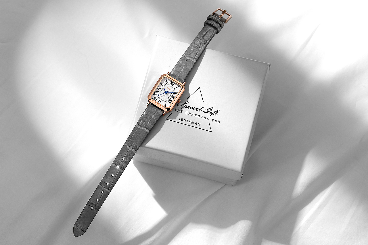 复古罗马女款手表，女生必入款，炒NICE！