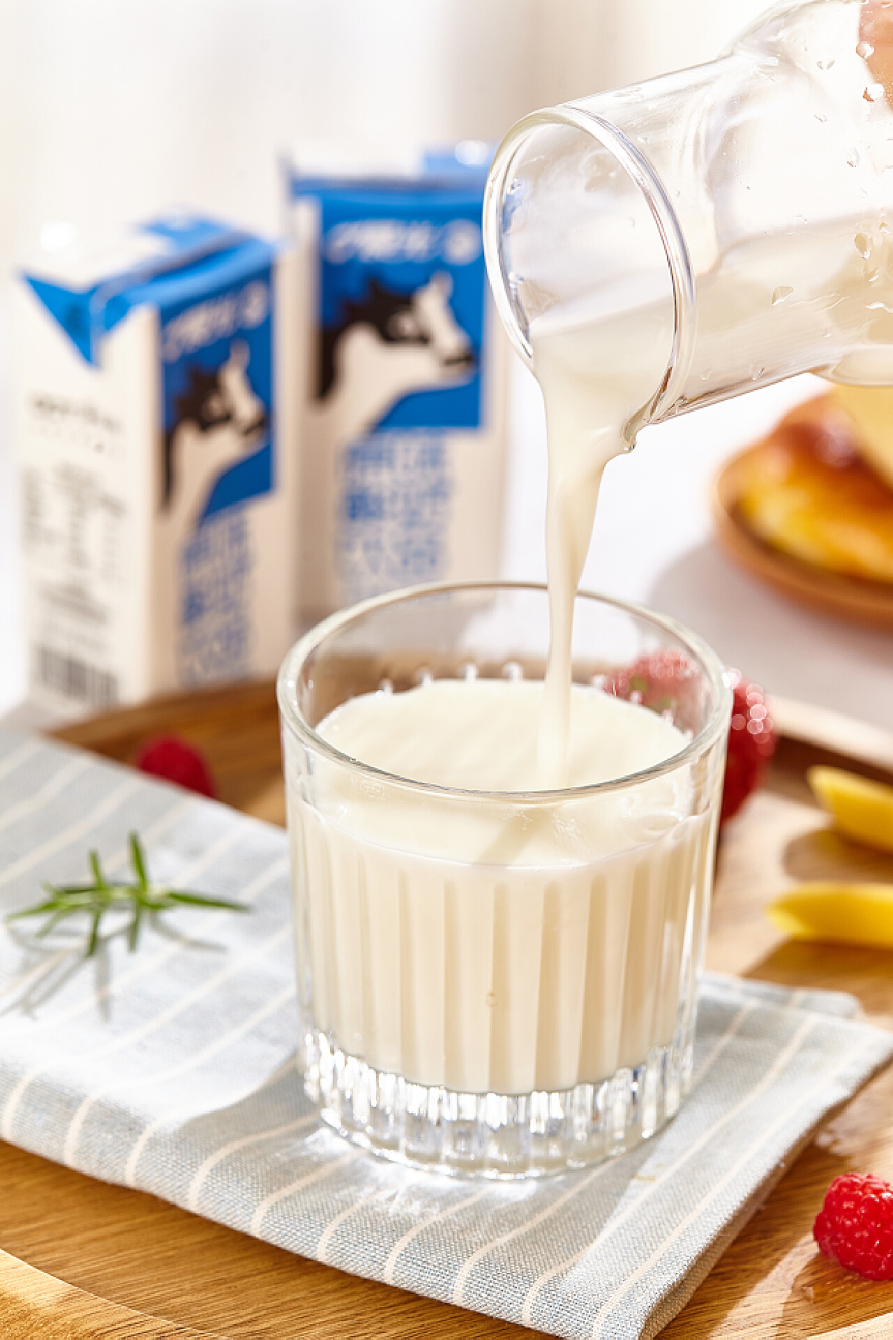 早餐-牛奶麦片|摄影|静物|beirou1234567 - 原创作品 - 站酷 (ZCOOL)