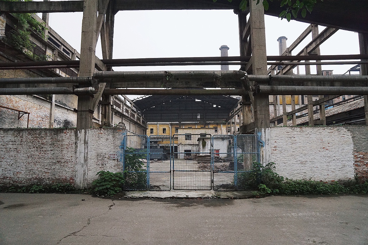 糖厂|摄影|环境/建筑摄影|空瓶元素_原创作品-站酷(zcool)