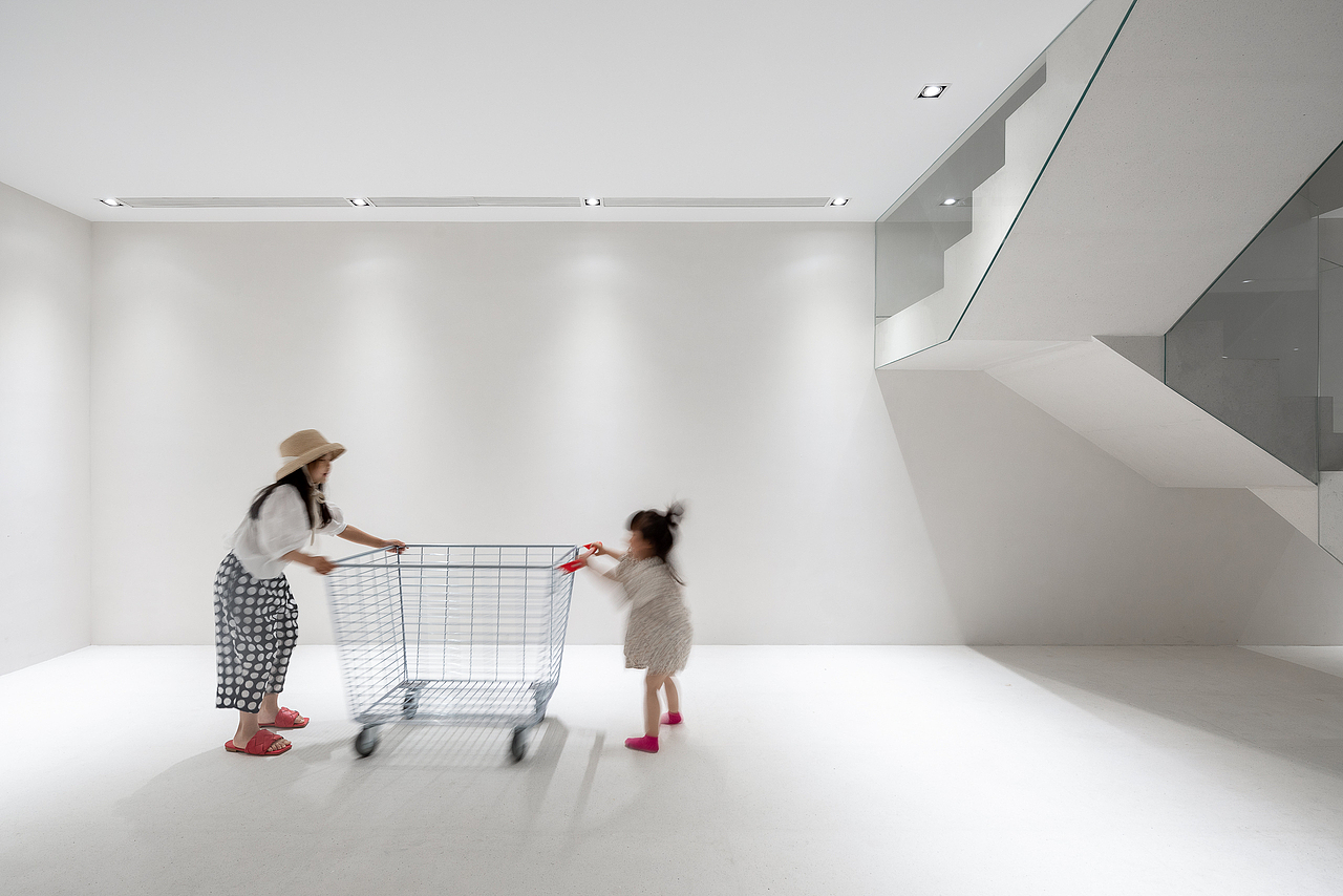 天井住宅-时尚女装主理人的家