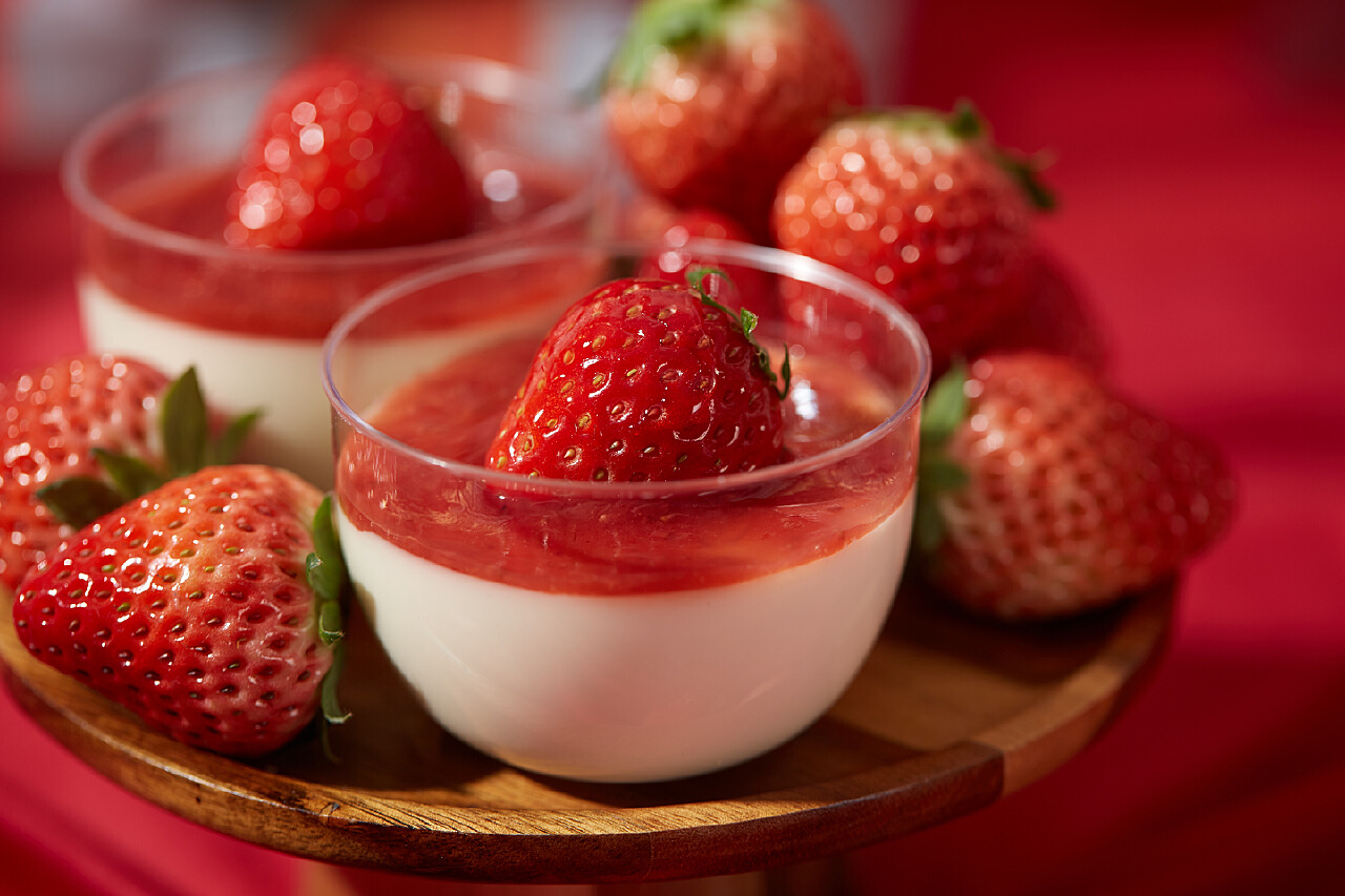 草莓布丁怎么做_草莓布丁的做法_豆果美食