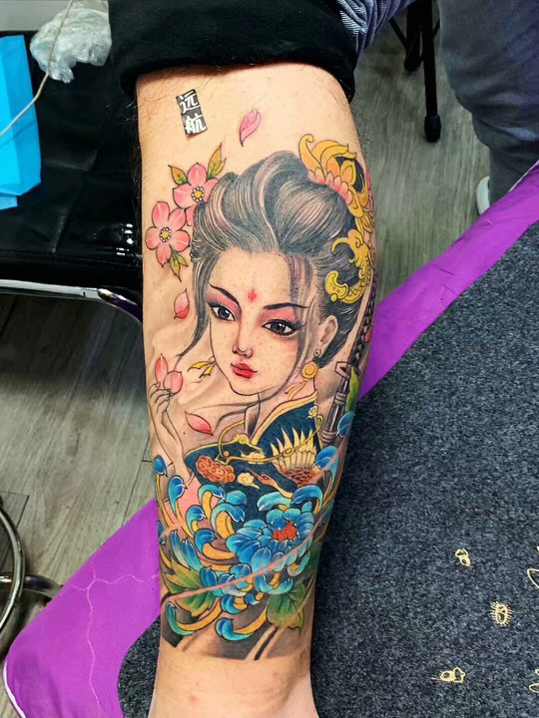 手臂艺妓纹身_上海纹身 上海纹身店 上海由龙纹身2号工作室