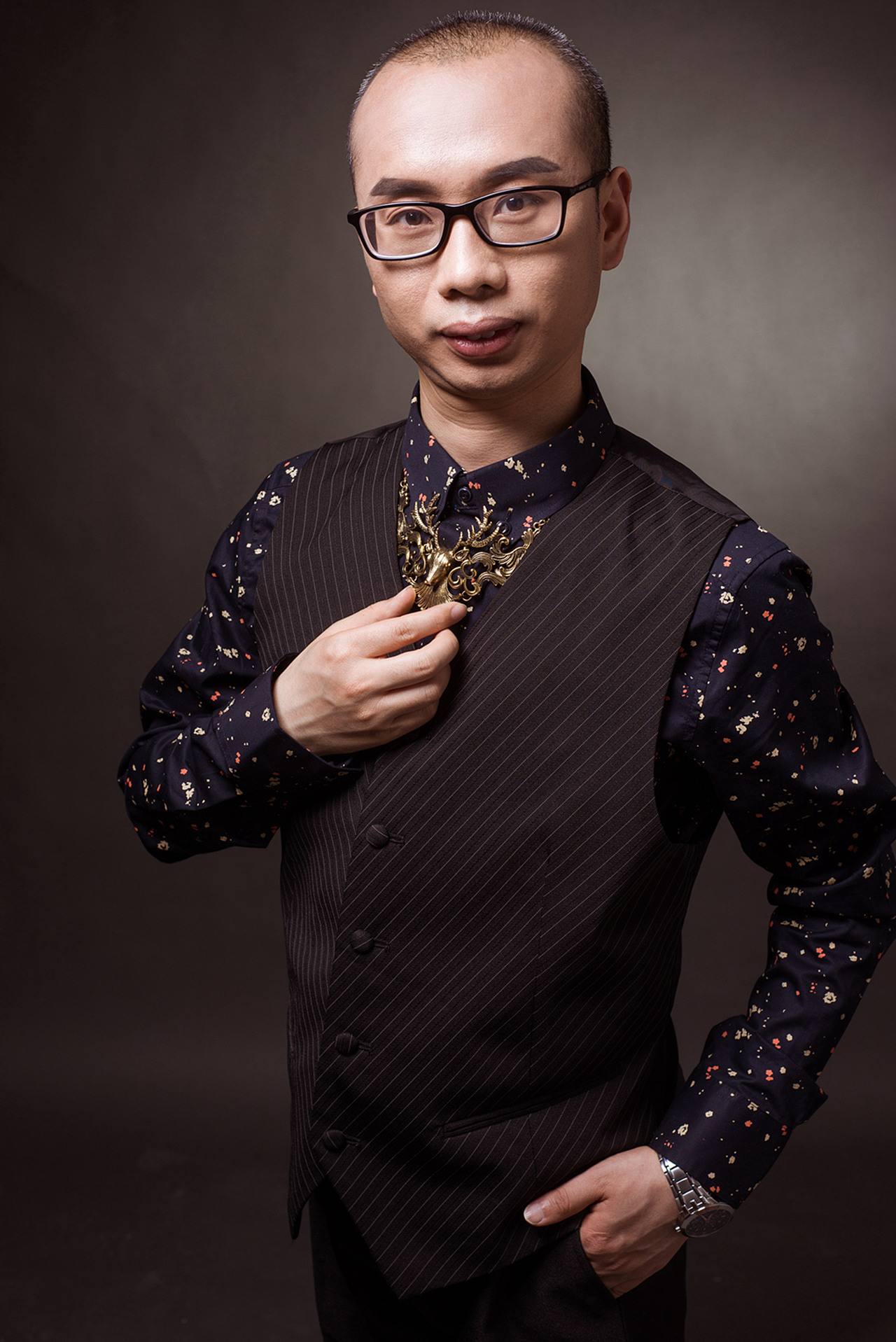 〖杨大侠(HeroYang)COS剧照:很多武林中人一但被对手拳头击倒,就久久难以释怀。〗