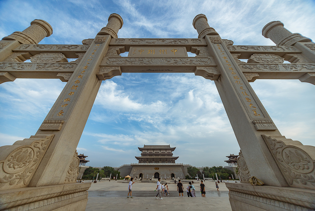 周末有晚霞的魏祠公园