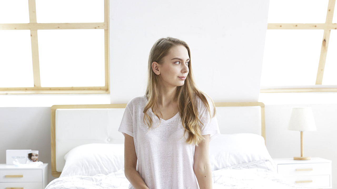 牙齿洁白器产品场景图-外模