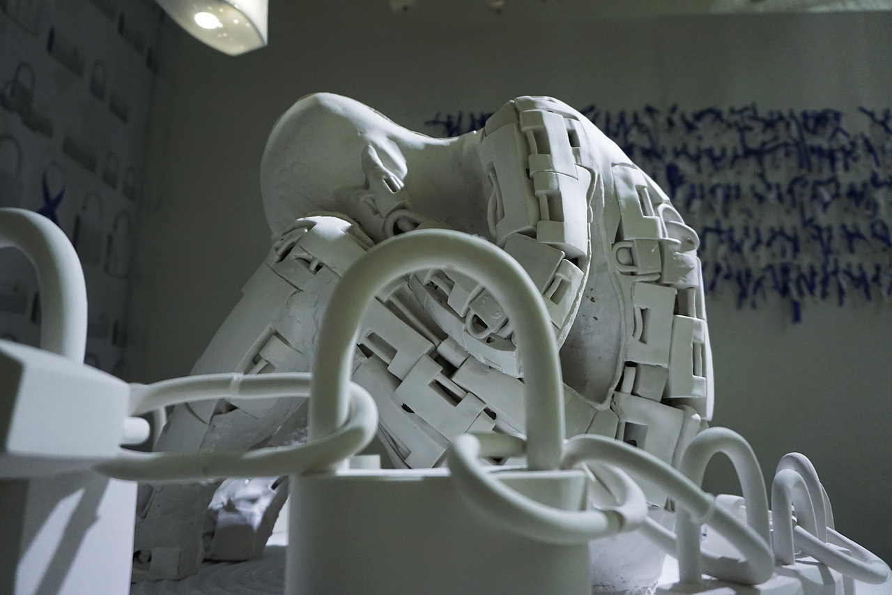 禁锢了内心的激昂