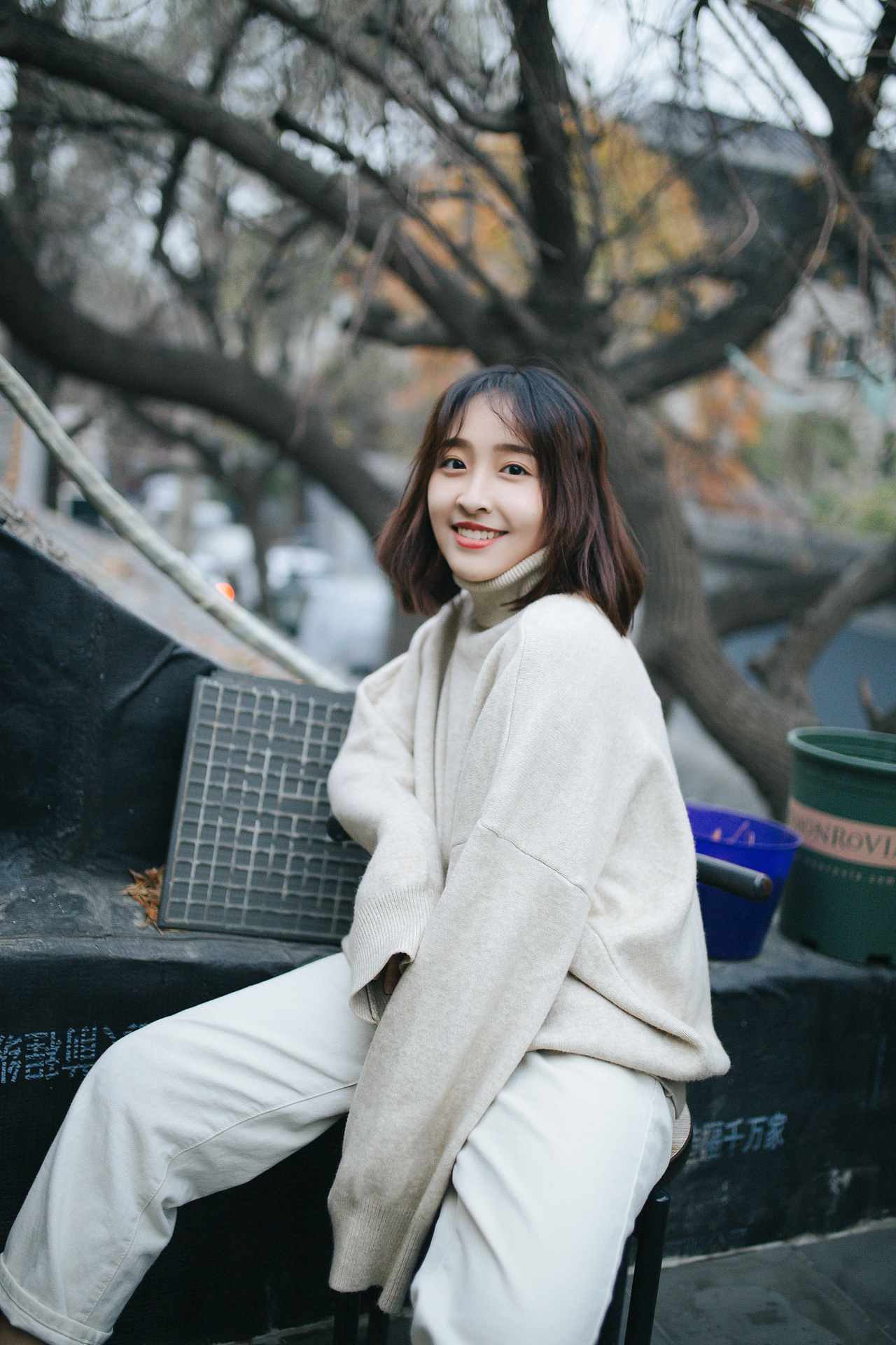 表演系的女生（图ZMjA0NDkyNjQ0） - 人像摄影 - 站酷设计师商业配图原创素材 - 站酷ZCOOL