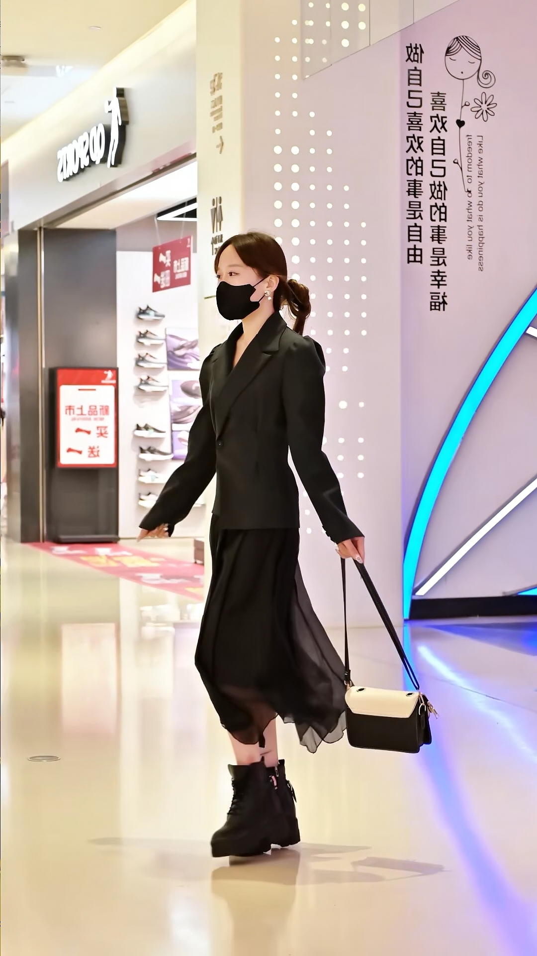 女装街拍（图ZMzcwNDEyMjgw） - 短片 - 站酷设计师秋之印象原创素材 - 站酷ZCOOL