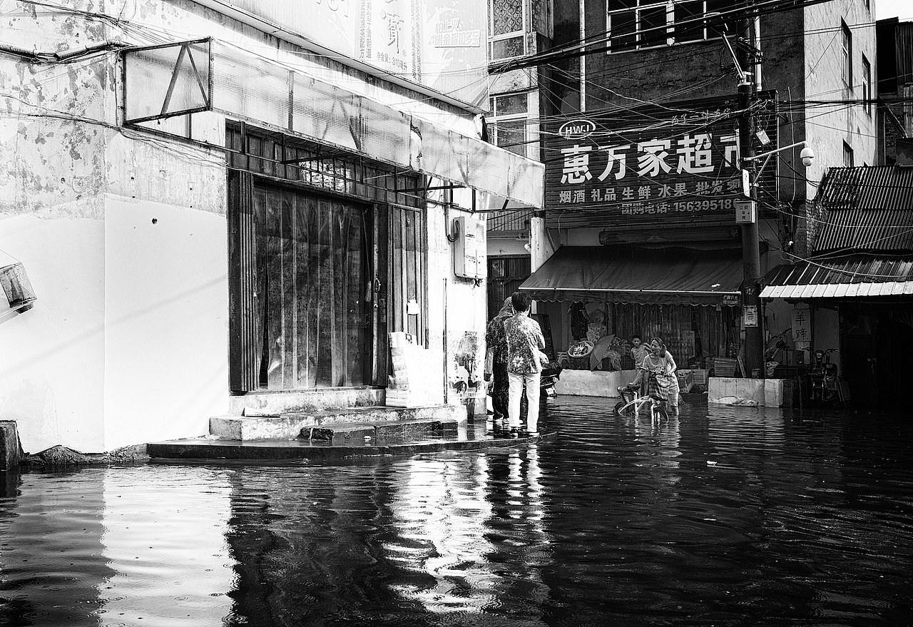 雨天和阴天（图ZODYyNDEyOTI=） - 人文/纪实摄影 - 站酷设计师RainForces原创素材 - 站酷ZCOOL