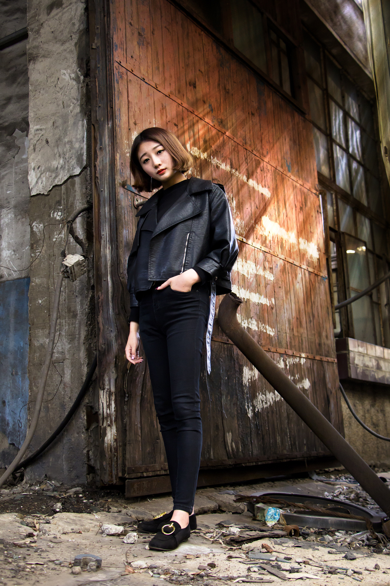 外拍写真 第一弹 工厂工业风|摄影|人像摄影|对儿勾儿工作室 - 原创